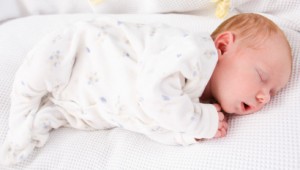 Почему возникает молочница у ребенка и ее характерные симптомы