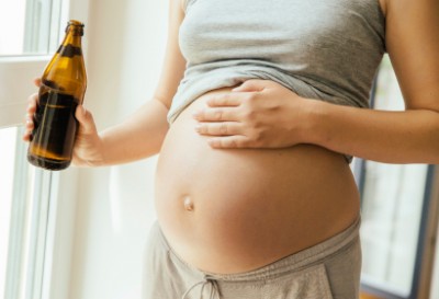 Можно ли беременным пить безалкогольное пиво